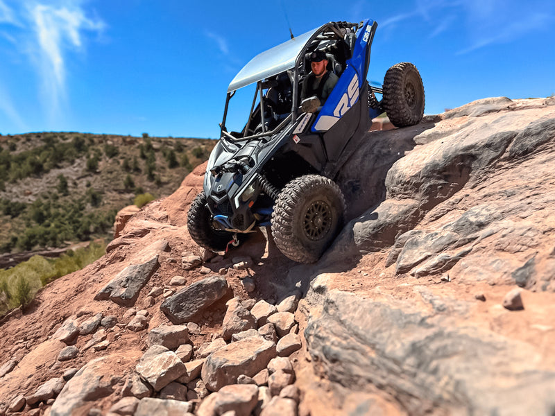 Thumper Fab Can-Am Maverick X3 Race Cage w/ Integrated Rear Bumper - 2 seat