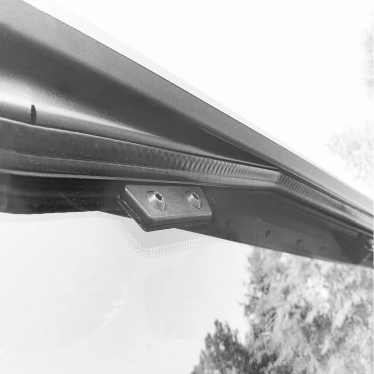 Thumper Fab Can-Am Rear Cab Windshield Seal Defender with Rear Glass/Poly Panel