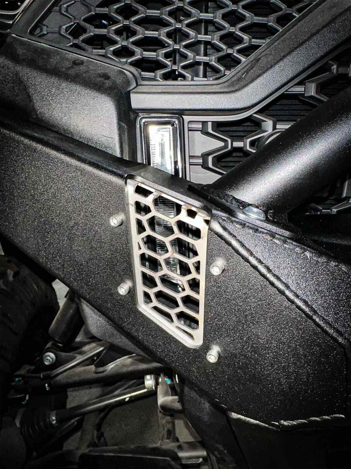 Thumper Fab CF Moto UForce U10 PRO Front Bumper