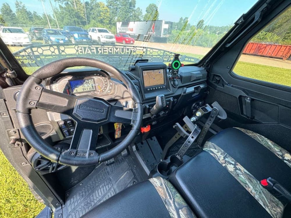 Thumper Fab Polaris Ranger XP 1000 Gun Mount - Center Floor Mount