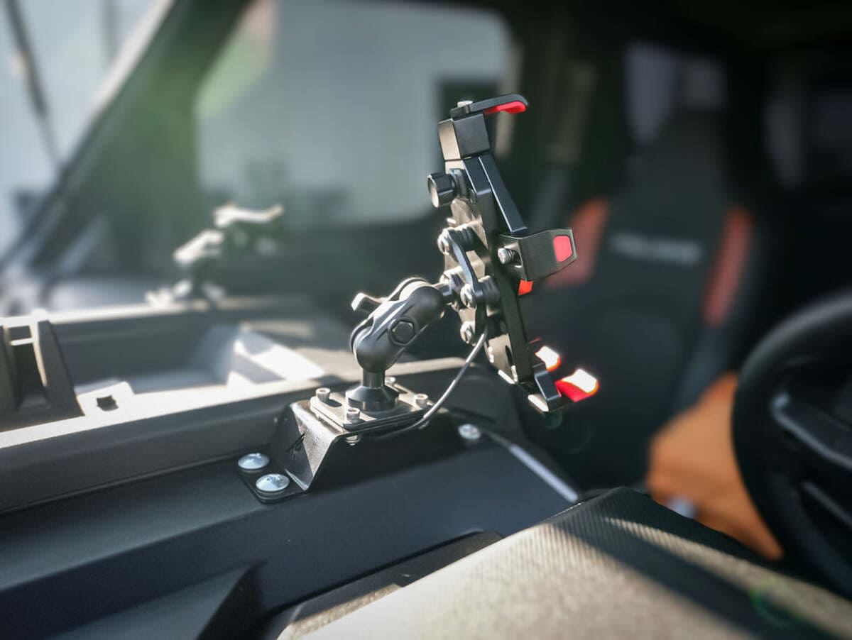 Thumper Fab Polaris XP-Edition Dash Phone Mount