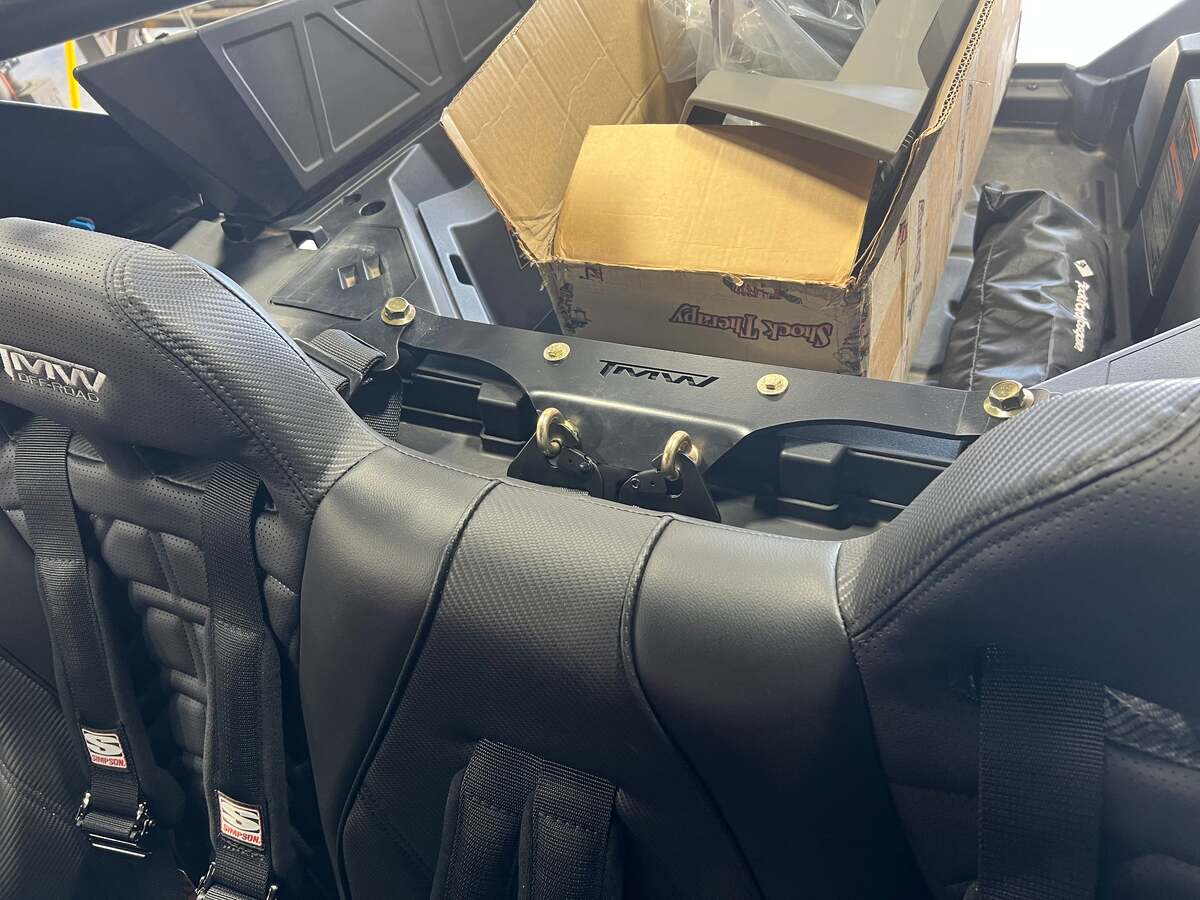 TMW Polaris PRO R/Turbo R center harness mount for bench seat.