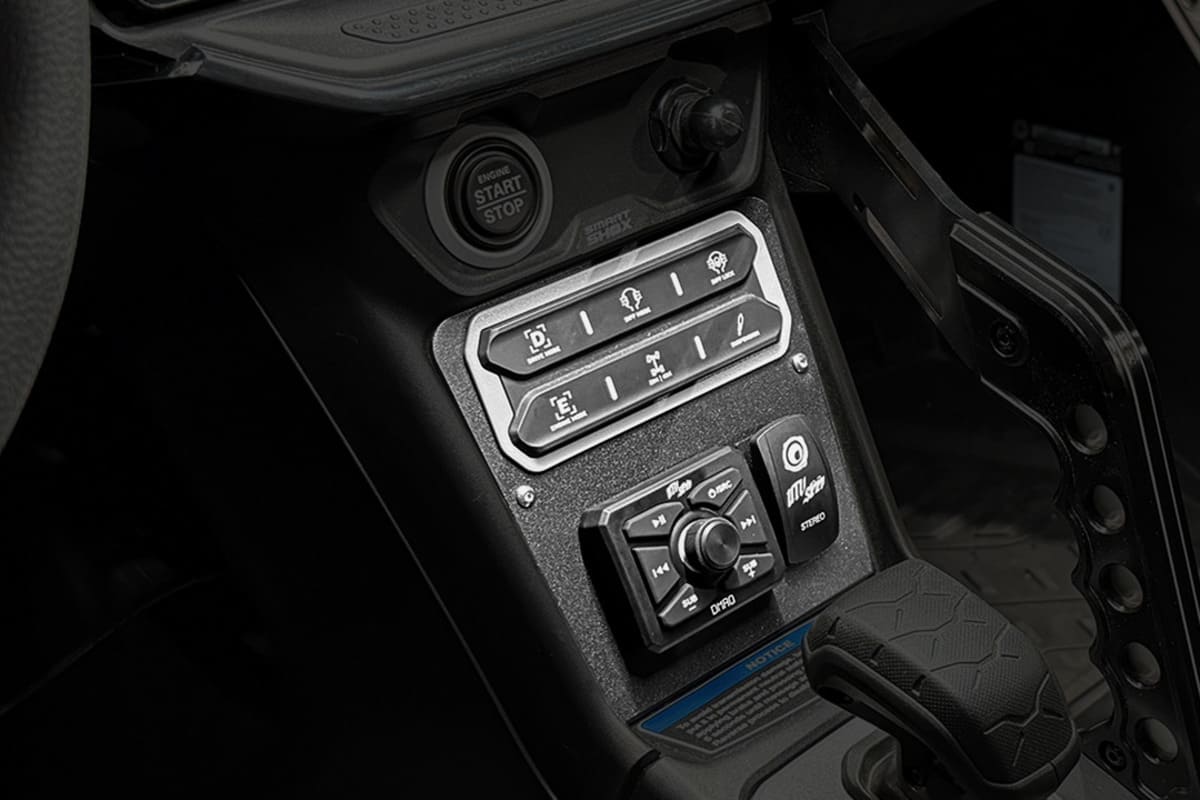 UTV Stereo Can-Am Maverick R Head Unit Mount Kit With Bass Knob