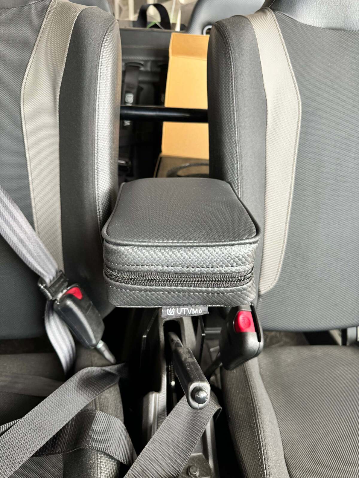UTVMA '14-'23 Polaris RZR 1000/900 Armrest w/ Bracket