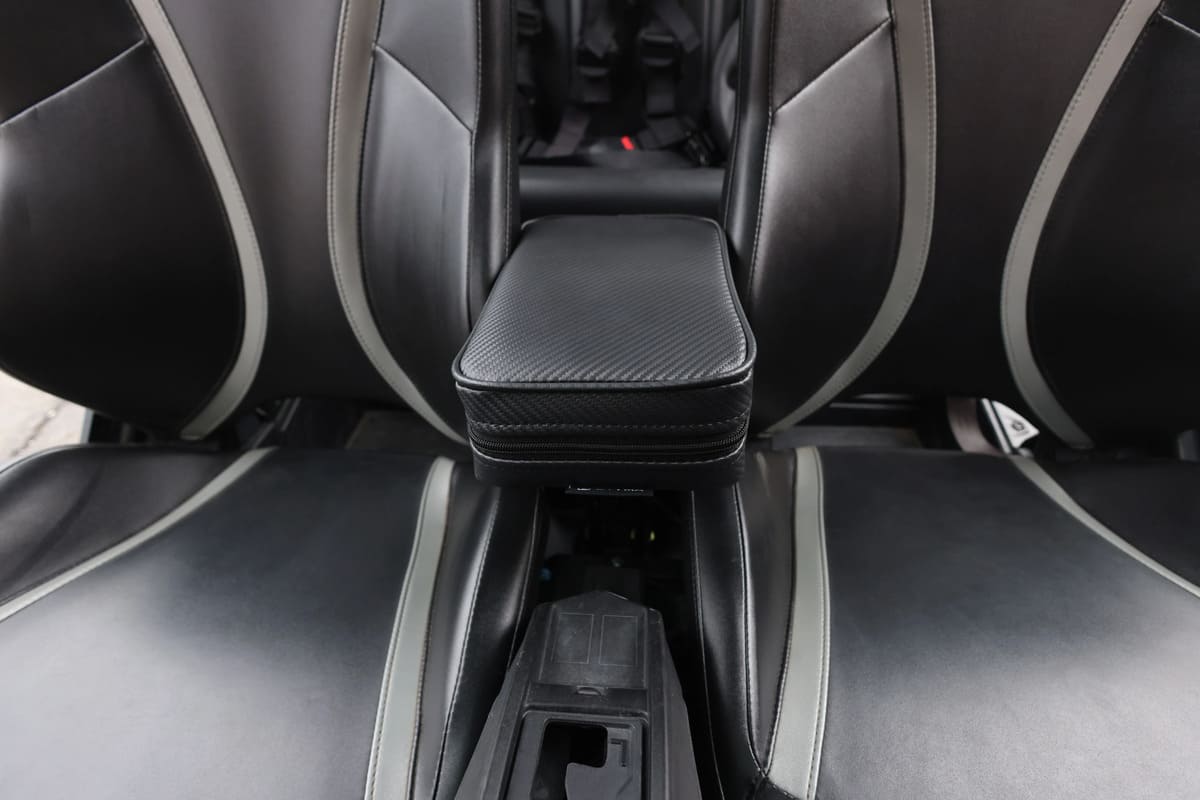 UTVMA '19-'24 Can-Am Maverick Sport Max Front or Rear Armrest with Bracket