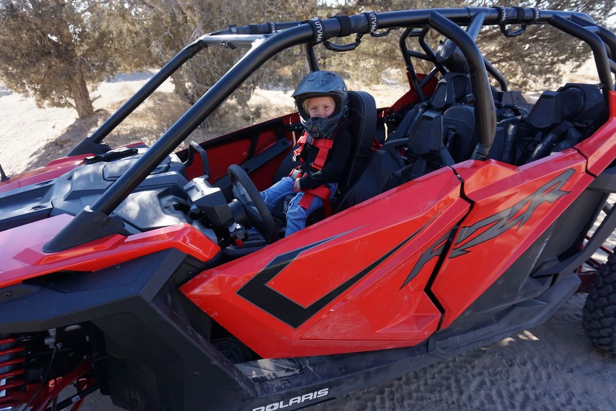 UTVMA '20-'25 Polaris RZR Turbo R 4 Front Bump Seat