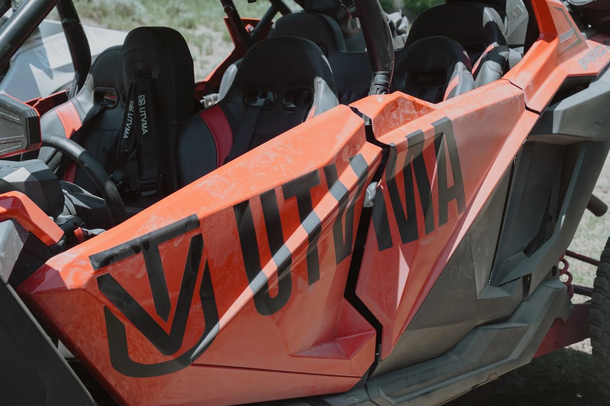 UTVMA '20-'25 Polaris RZR Pro R Front Bump Seat