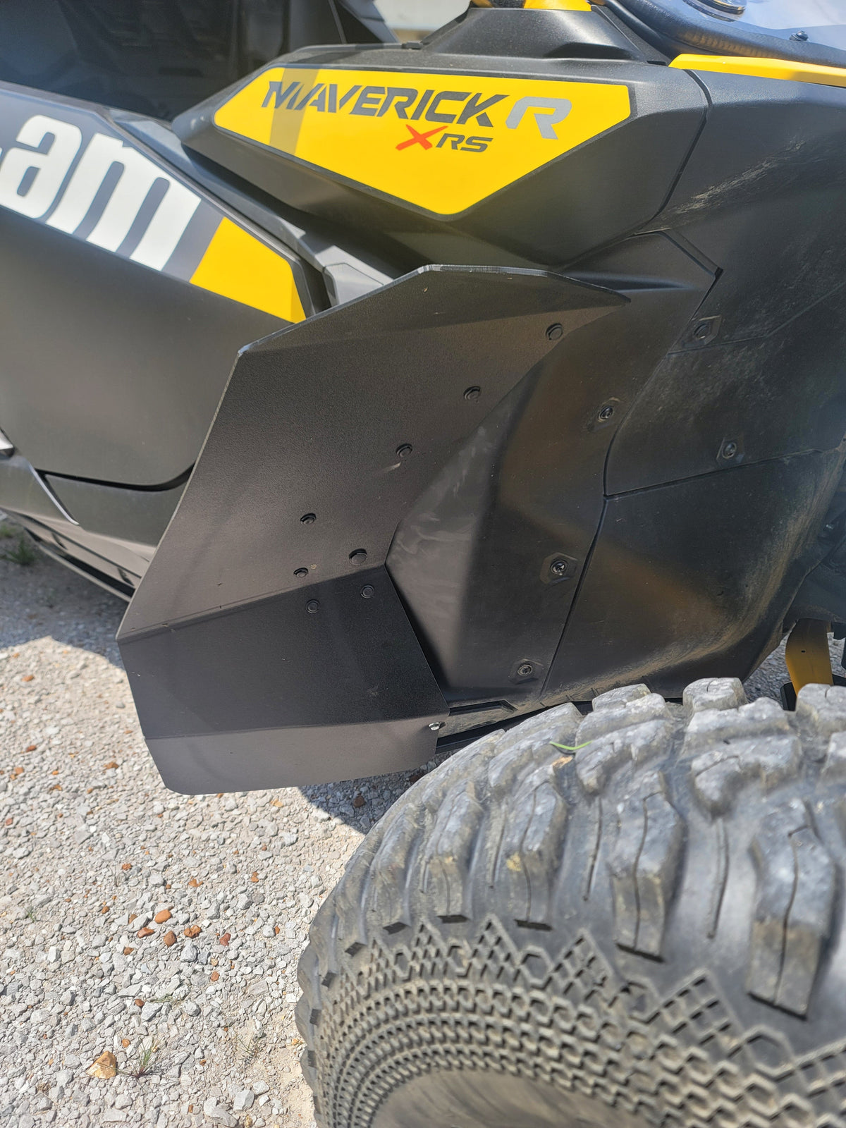 Trail Armor '24-'25 Can-Am Maverick R Powdercoated Metal Inner Fender Liner