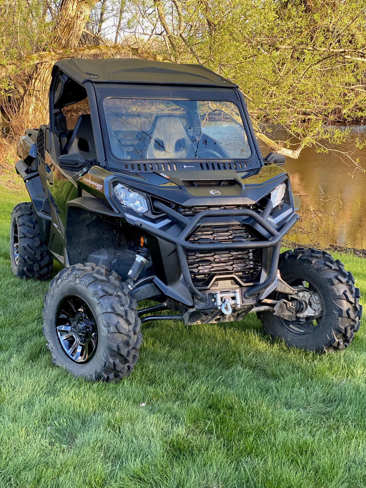 Bent Metal Can-Am Maverick/Commander Vented Glass Windshield