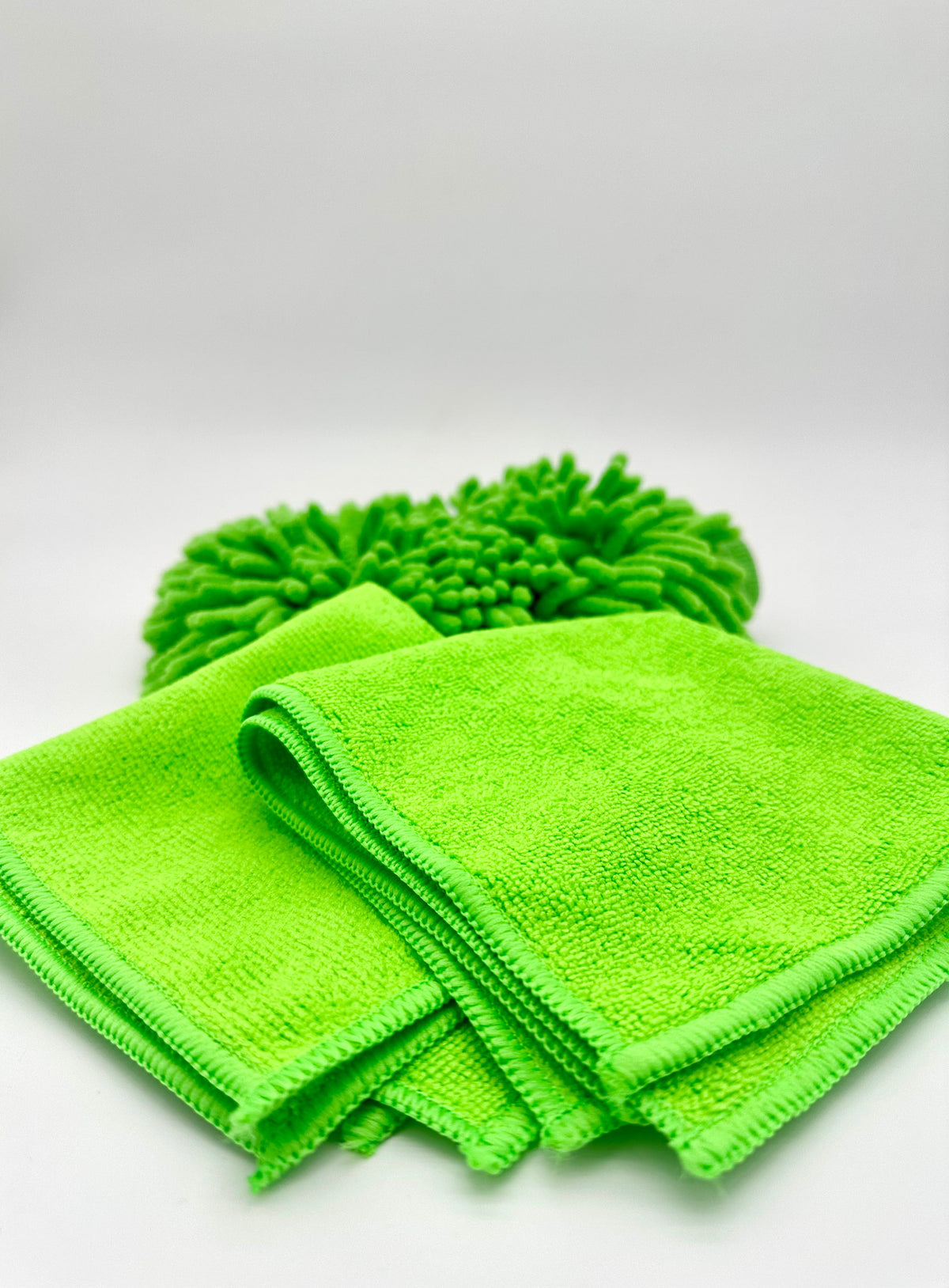 Combat Clean Mit and Towel Combo