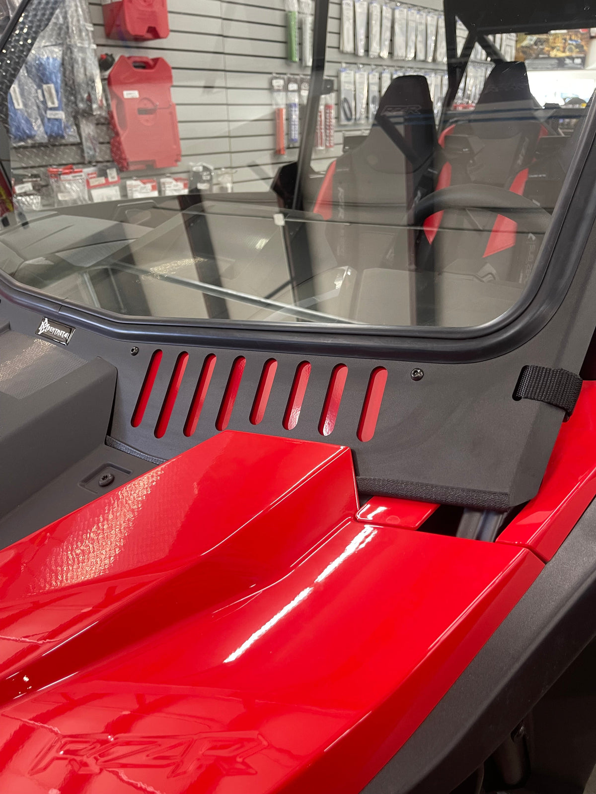 Bent Metal '24+ Polaris RZR XP/XP S Vented Glass Windshield