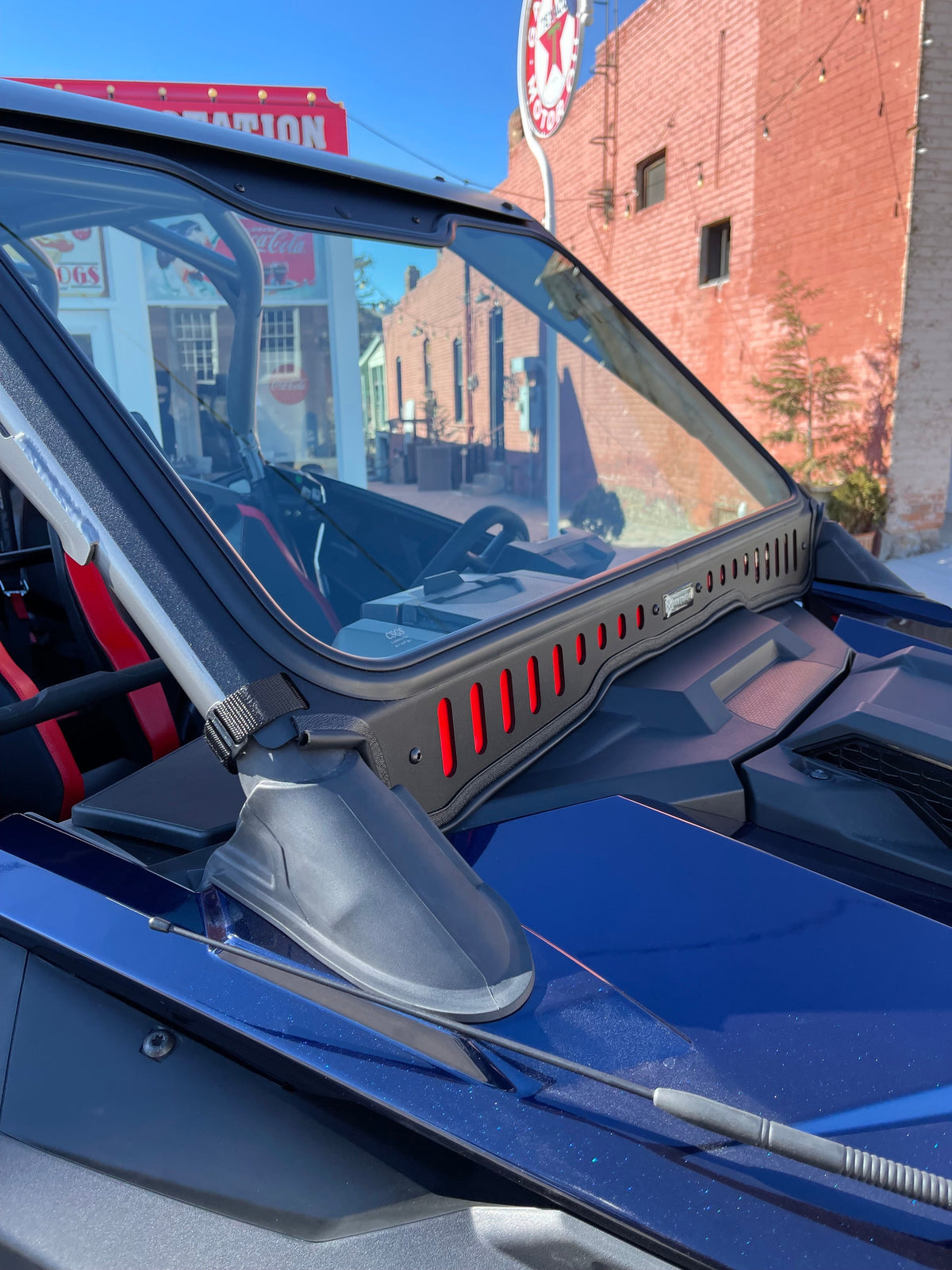 Bent Metal '22-'24 Polaris RZR Pro R Vented Glass Windshield