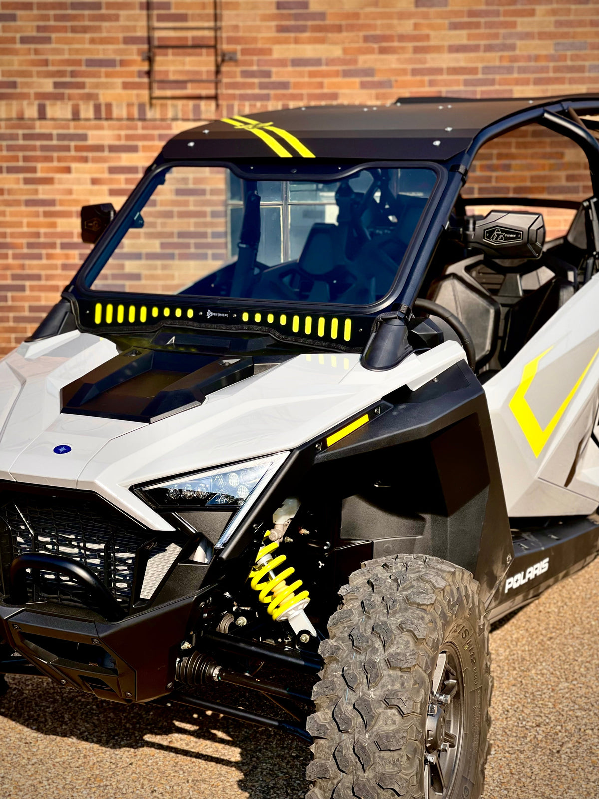 Bent Metal '20-'24 Polaris RZR Pro XP/Turbo R Vented Glass Windshield