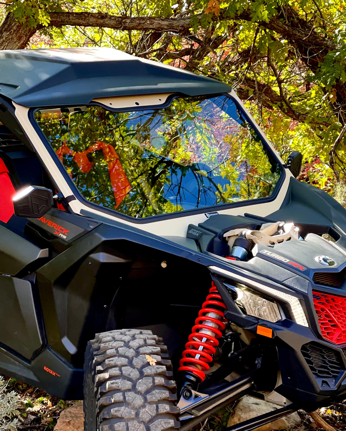 Bent Metal '17-'26 Can-Am Maverick X3 2.0 Non-Vented Glass Windshield