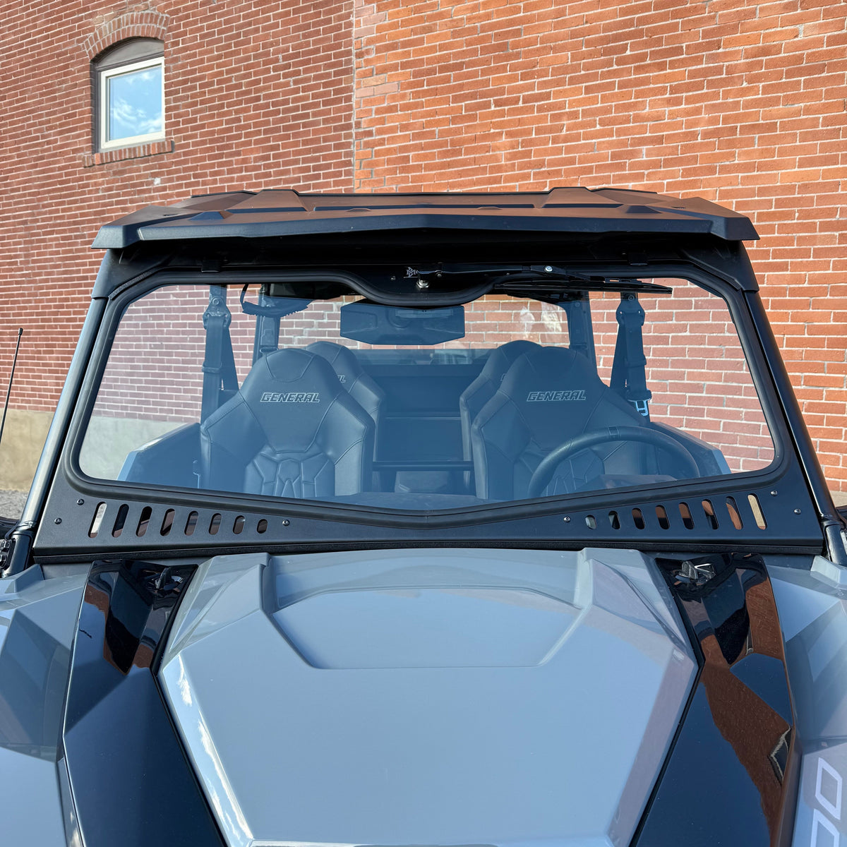 Bent Metal Polaris General 2.0 Vented Glass Windshield