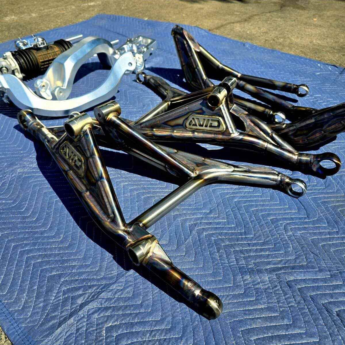 AVID Racing Can-Am Maverick R RACE Front Kit