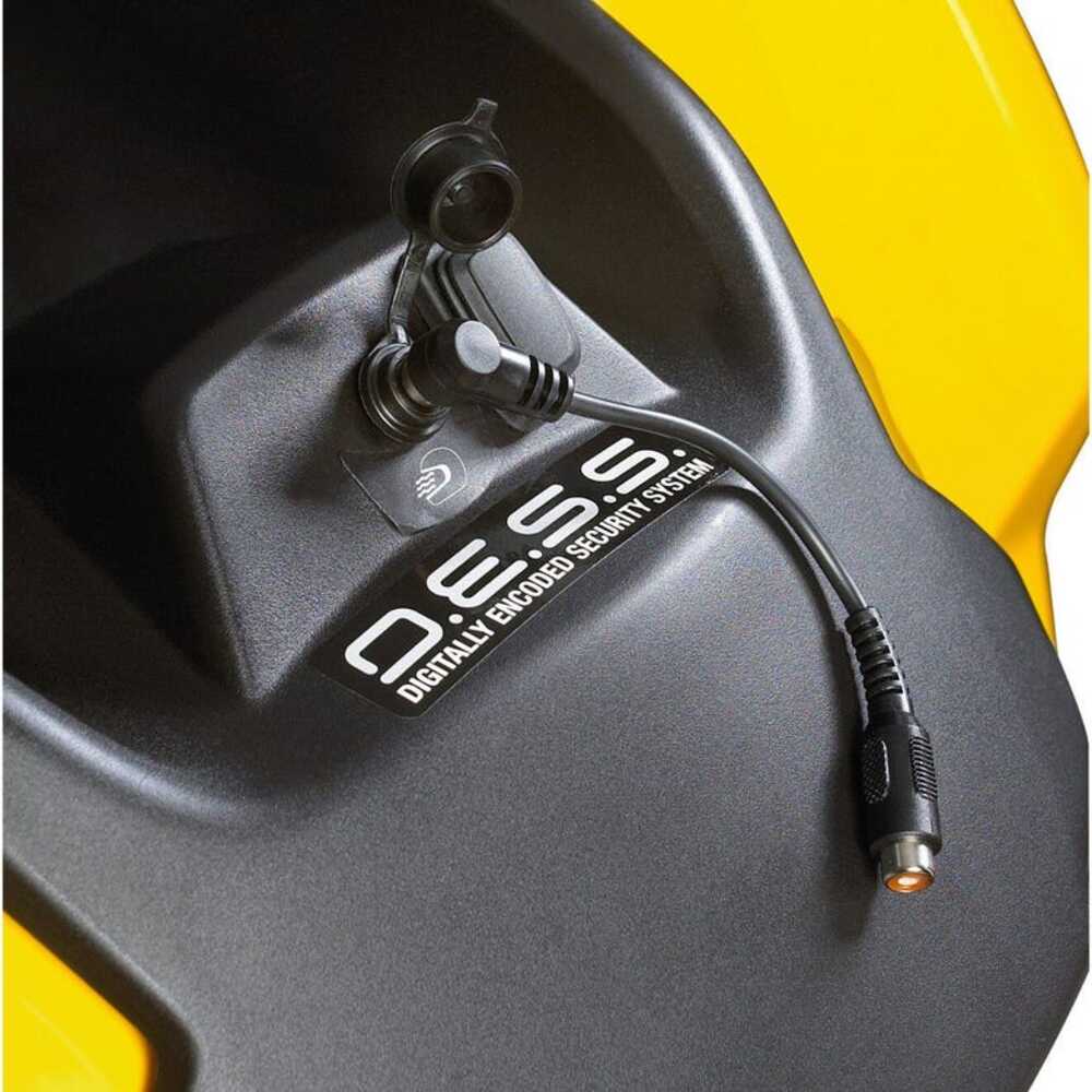 BRP Can-Am Maverick R Heated Visor Outlet