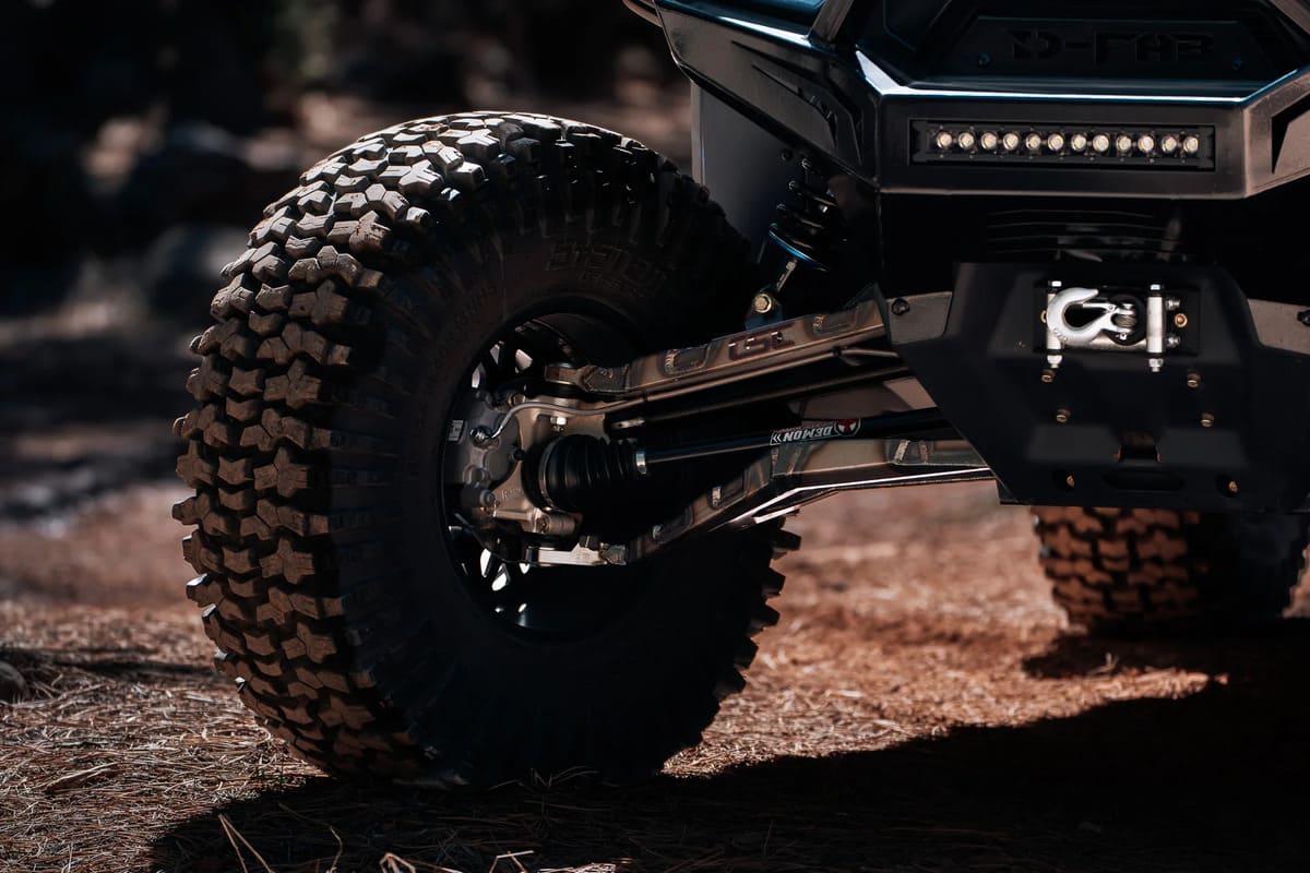 CSC '22+ Can-Am Defender HD10 Mid Travel Suspension Kit
