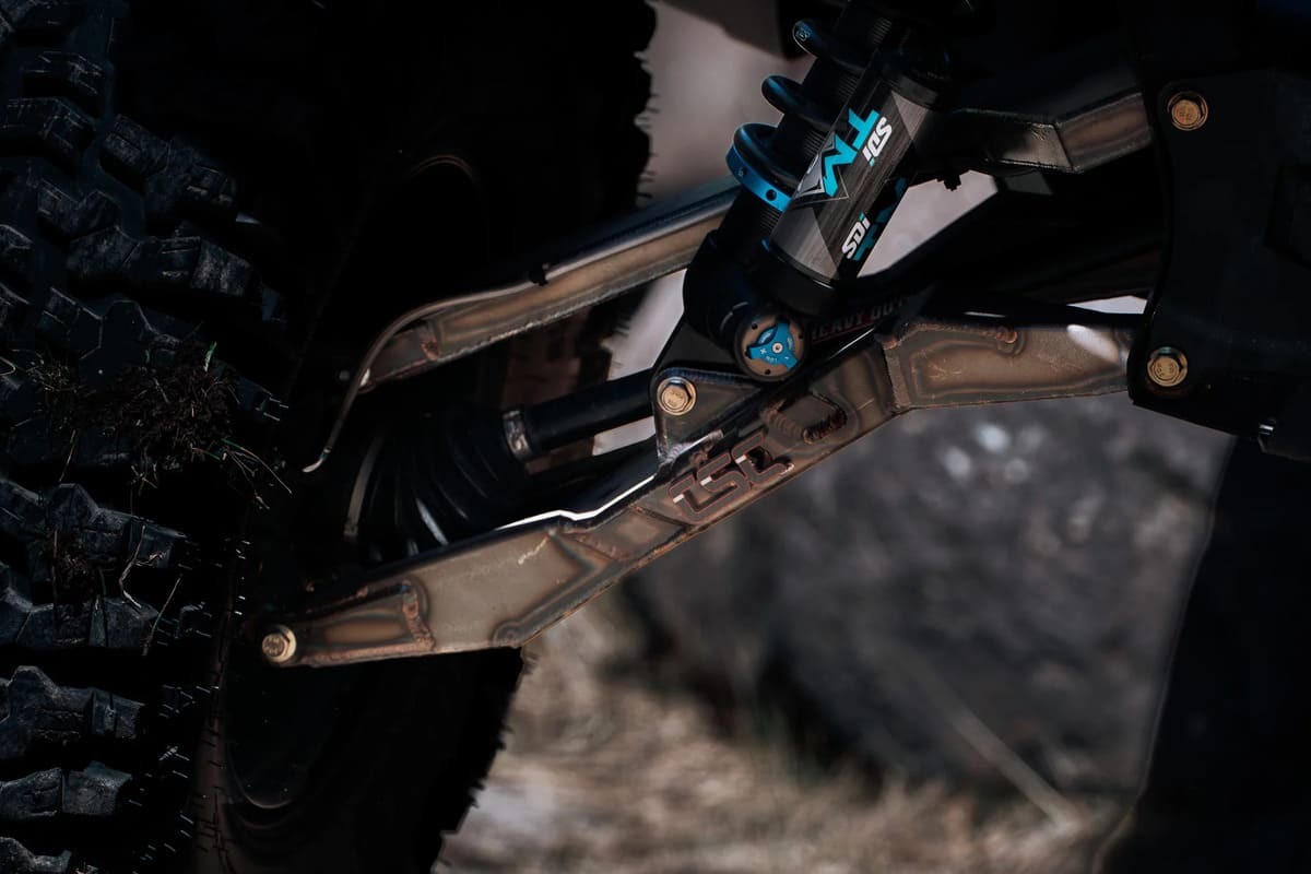 CSC '22+ Can-Am Defender HD10 Mid Travel Suspension Kit