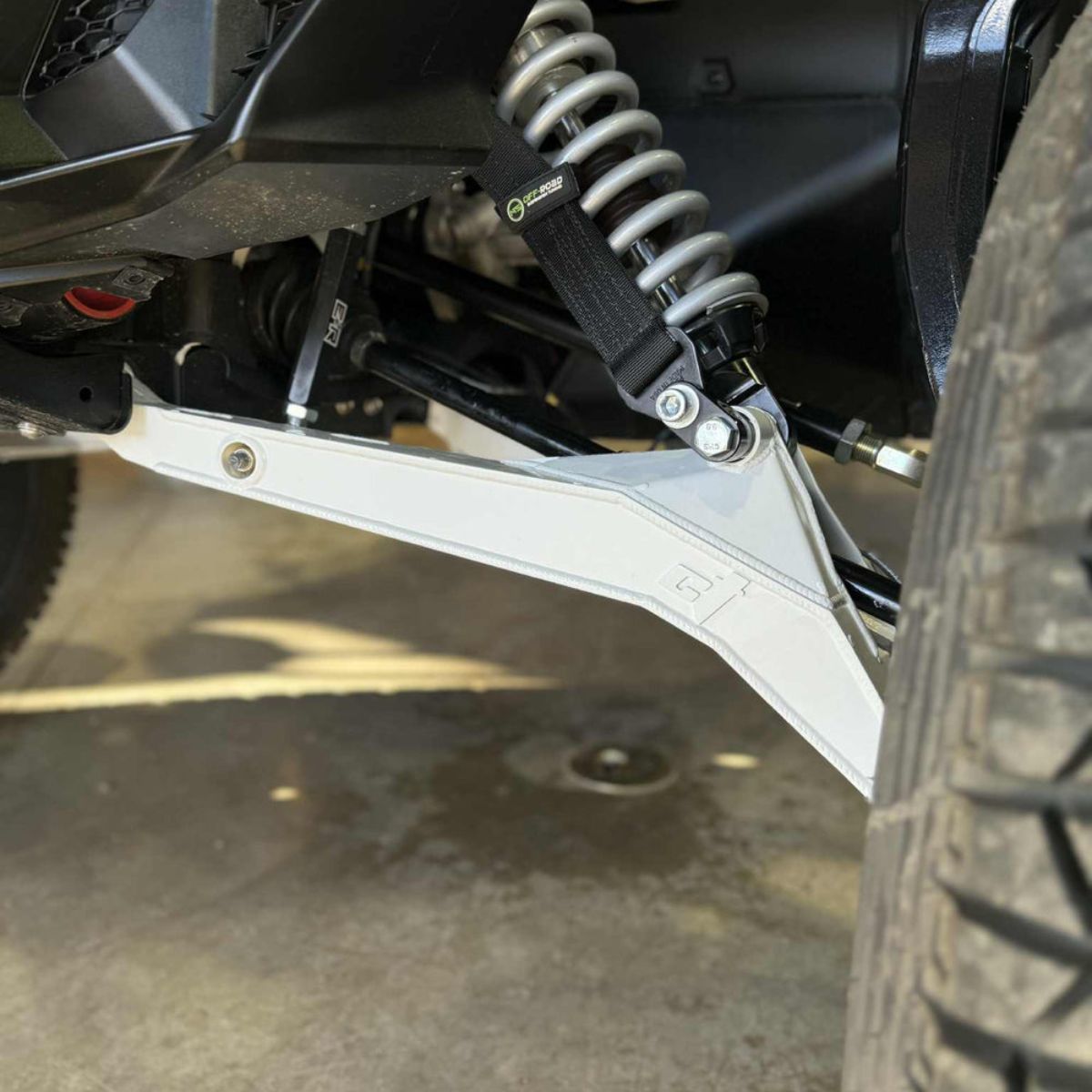 CT Race Worx Can-Am Maverick R Trail High Clearance Lower A-Arms