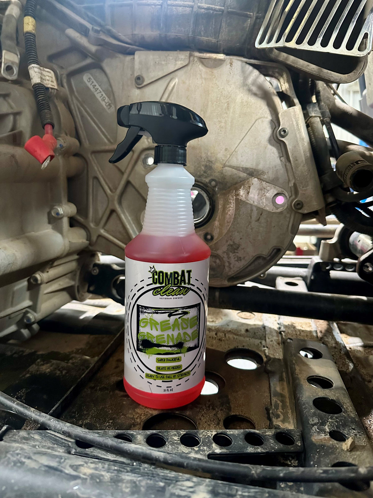 Combat Clean Grease Grenade (Cleanser / Degreaser)