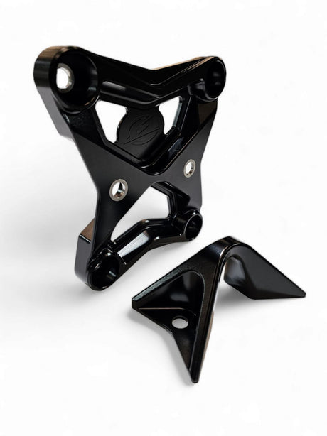 Elektric Offroad '17-'21 Can Am Maverick X3 Radius Rod Plate w/ Tow Hook - Black