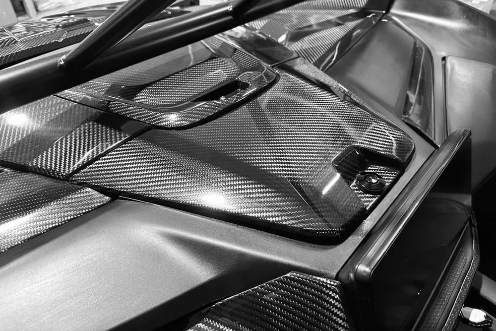 FourWerx Can-Am Maverick R Carbon Fiber Mid Compartment Hatch