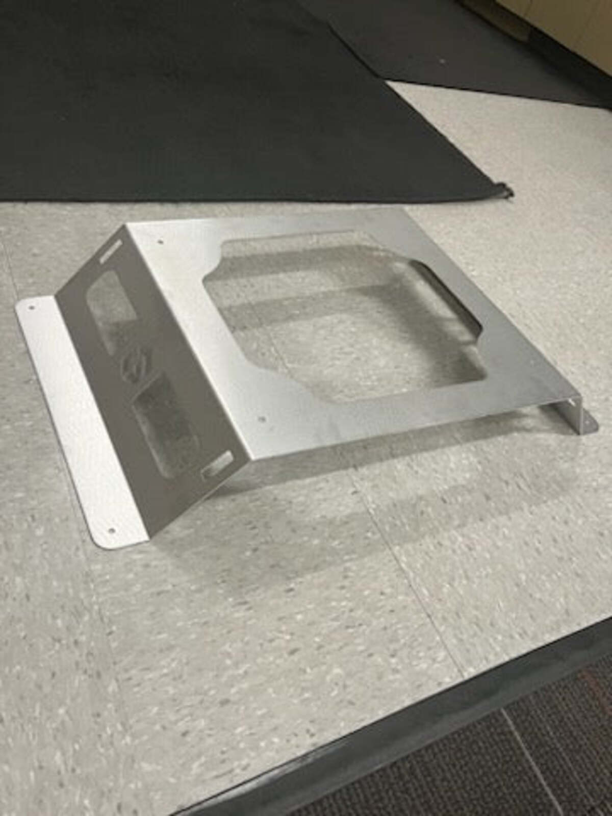 Geiser Performance Starlink Antenna Roof Mount Stand