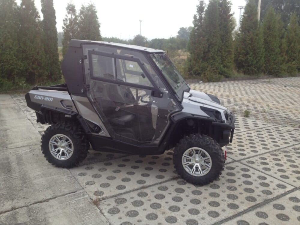 Hard Cabs '14 Can-Am Commander 1000 Cab Kit