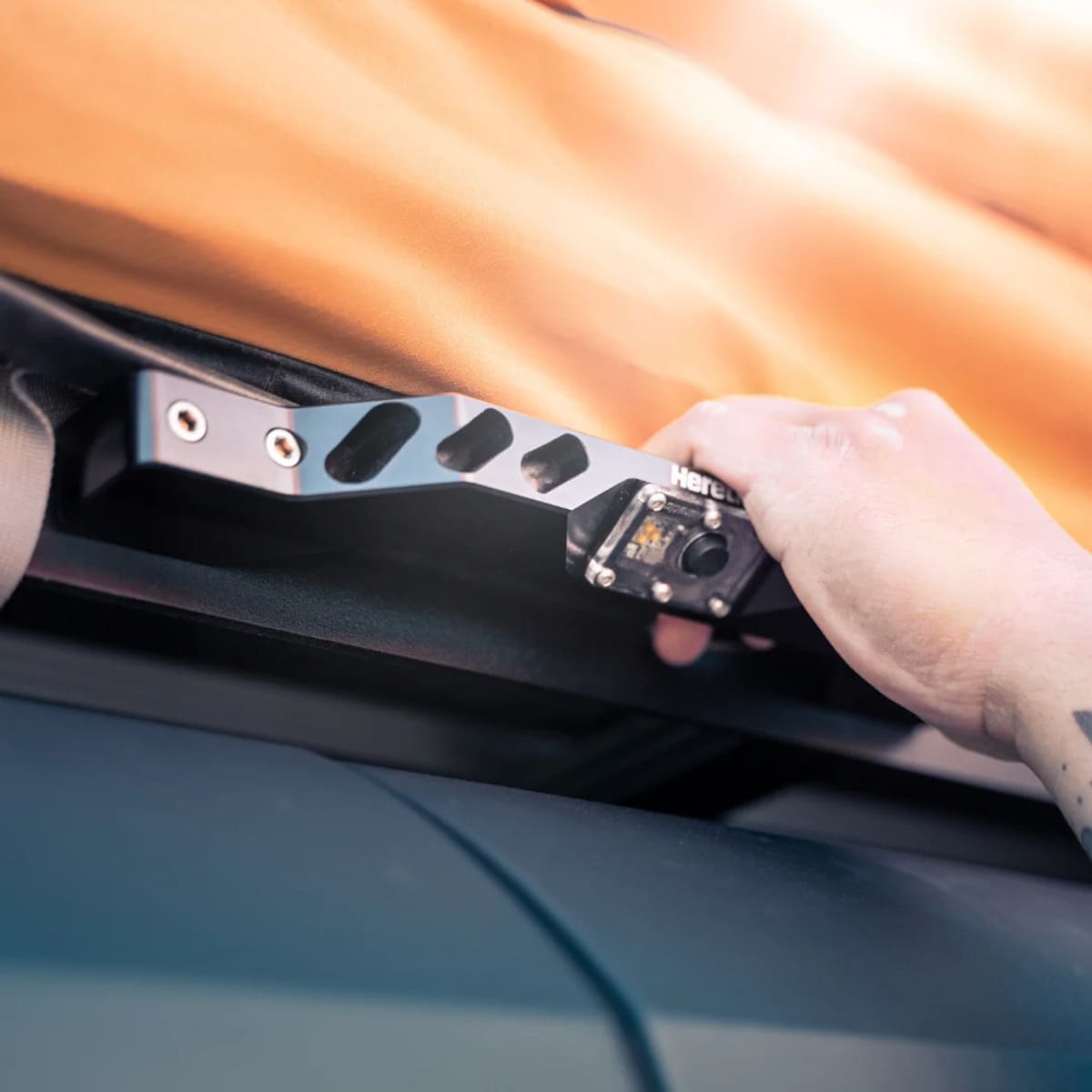 Heretic Roof Rack Handle W/ Dome Light - Pair