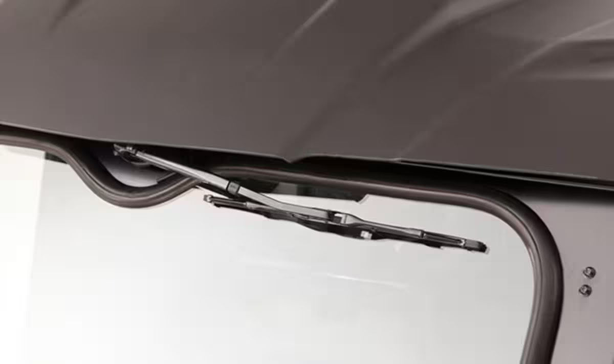 Honda '22 Pioneer 700 Windshield Wiper Kit