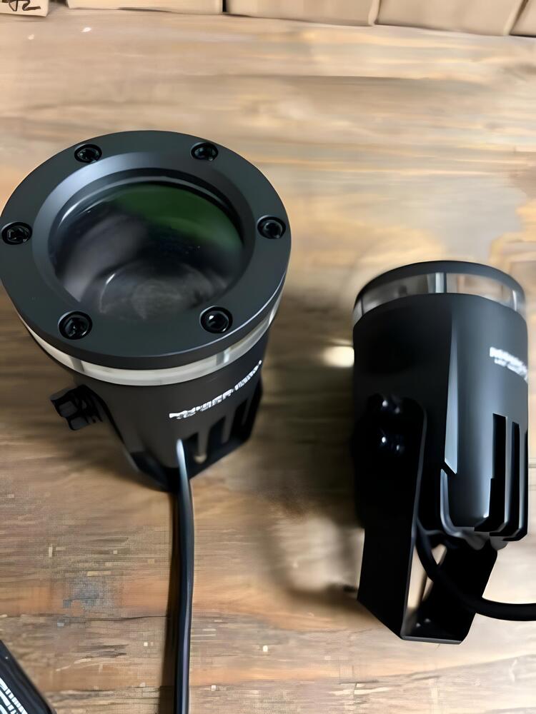M Whips Laser Beam Locator - Pair