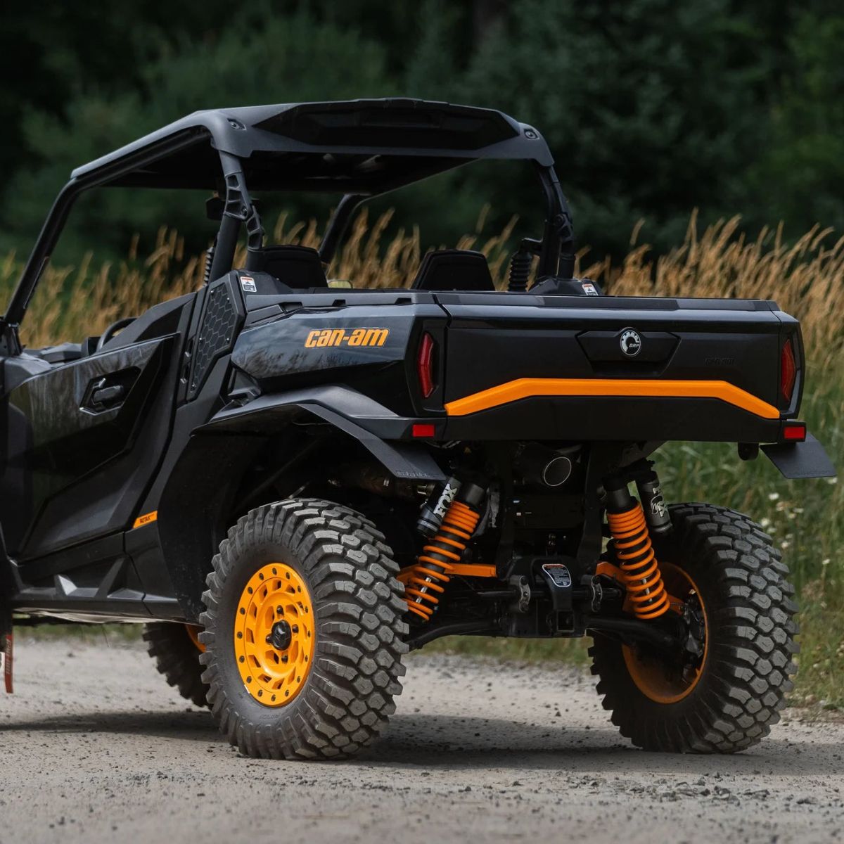 MBRP '21-'26 Can-Am Commander/Maverick Aggressive Performance Series Chambered Core Slip-on Exhaust