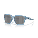 Oakley Briza