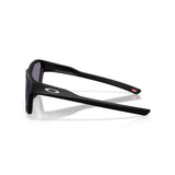 Oakley Briza