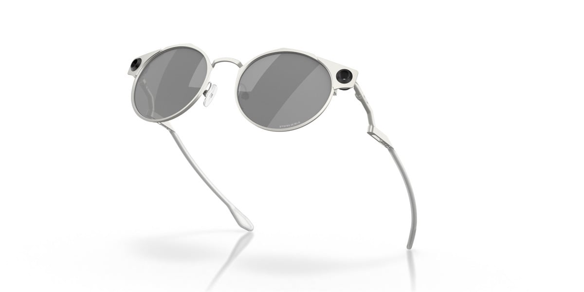 Oakley Deadbolt