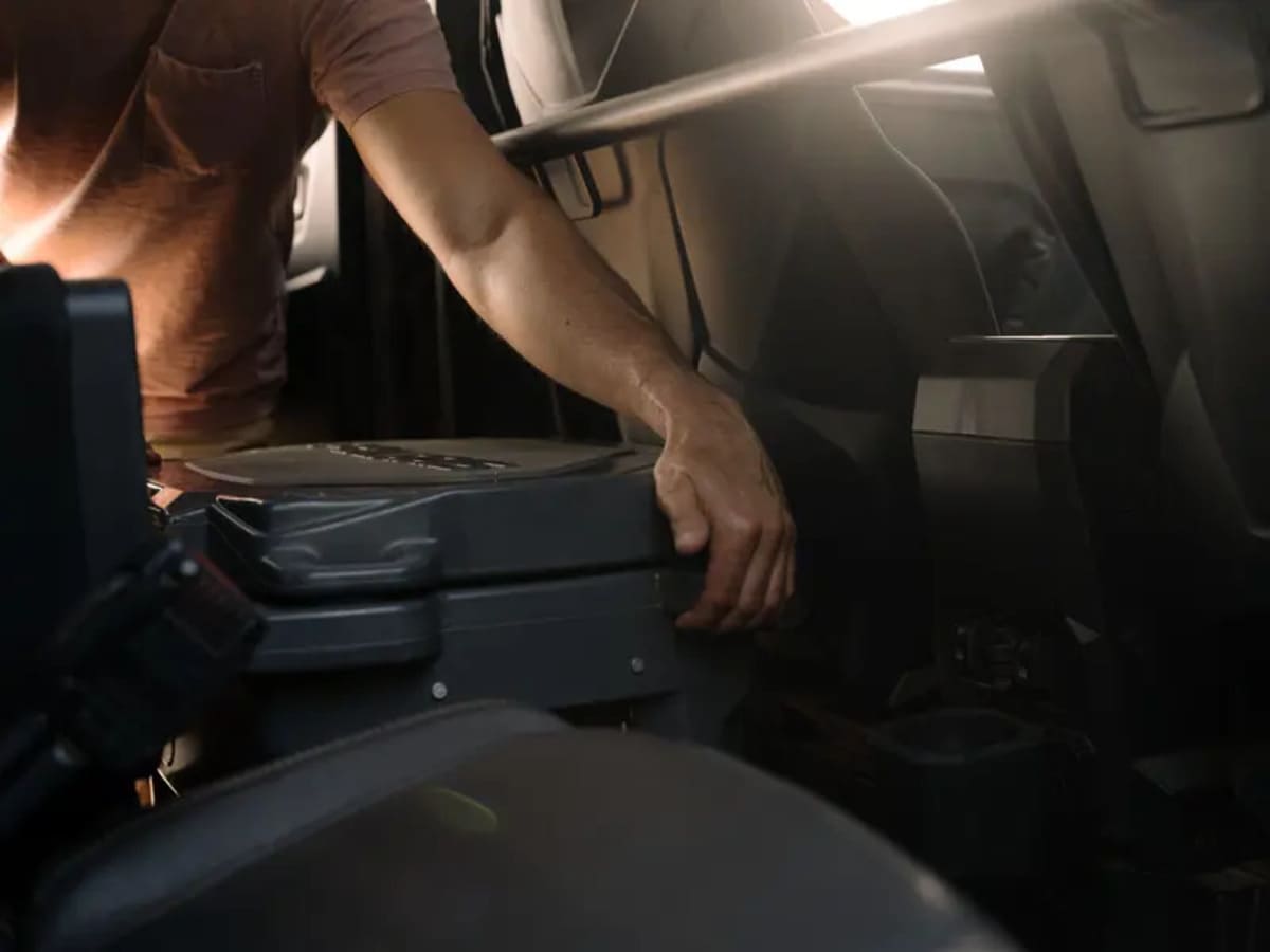 Polaris Xpedition Lock & Ride Max Rear Floor Rail Kit - Set of 2