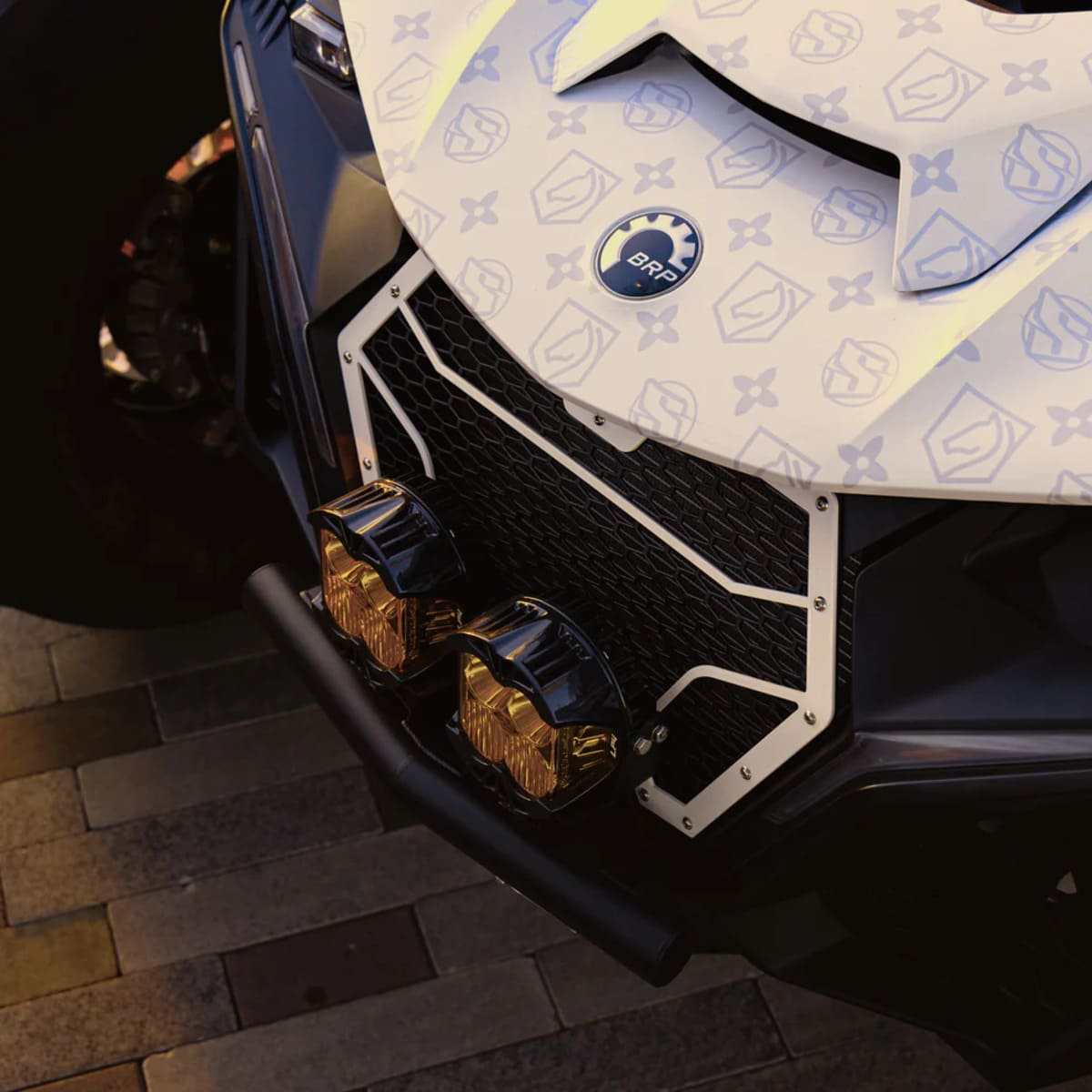 SDR Can-Am Maverick R Front Grille Kit