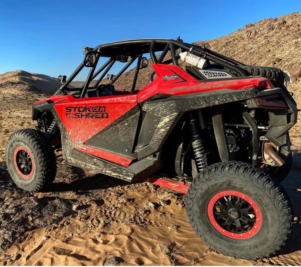 【りょうちゃん】フラット4点セット【オスカー レッド】 SDR Polaris RZR Pro XP/ Turbo R Hi-Bred V2 Door Kit