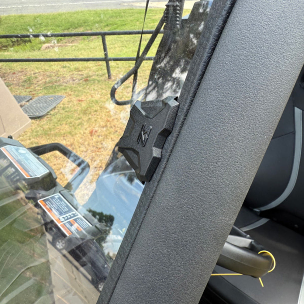 Seizmik '18+ Can-Am Maverick Trail Toolless Versa-Vent Windshield