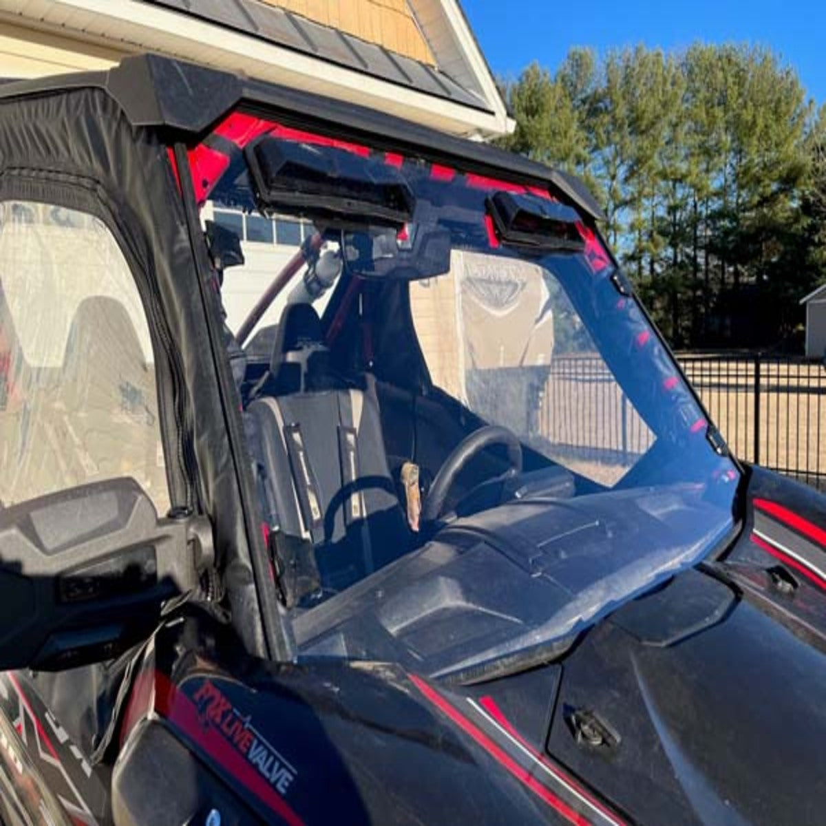 Seizmik '20-'25 Kawasaki KRX 1000 Toolless Versa Vent UV Resistant Polycarbonate Windshield