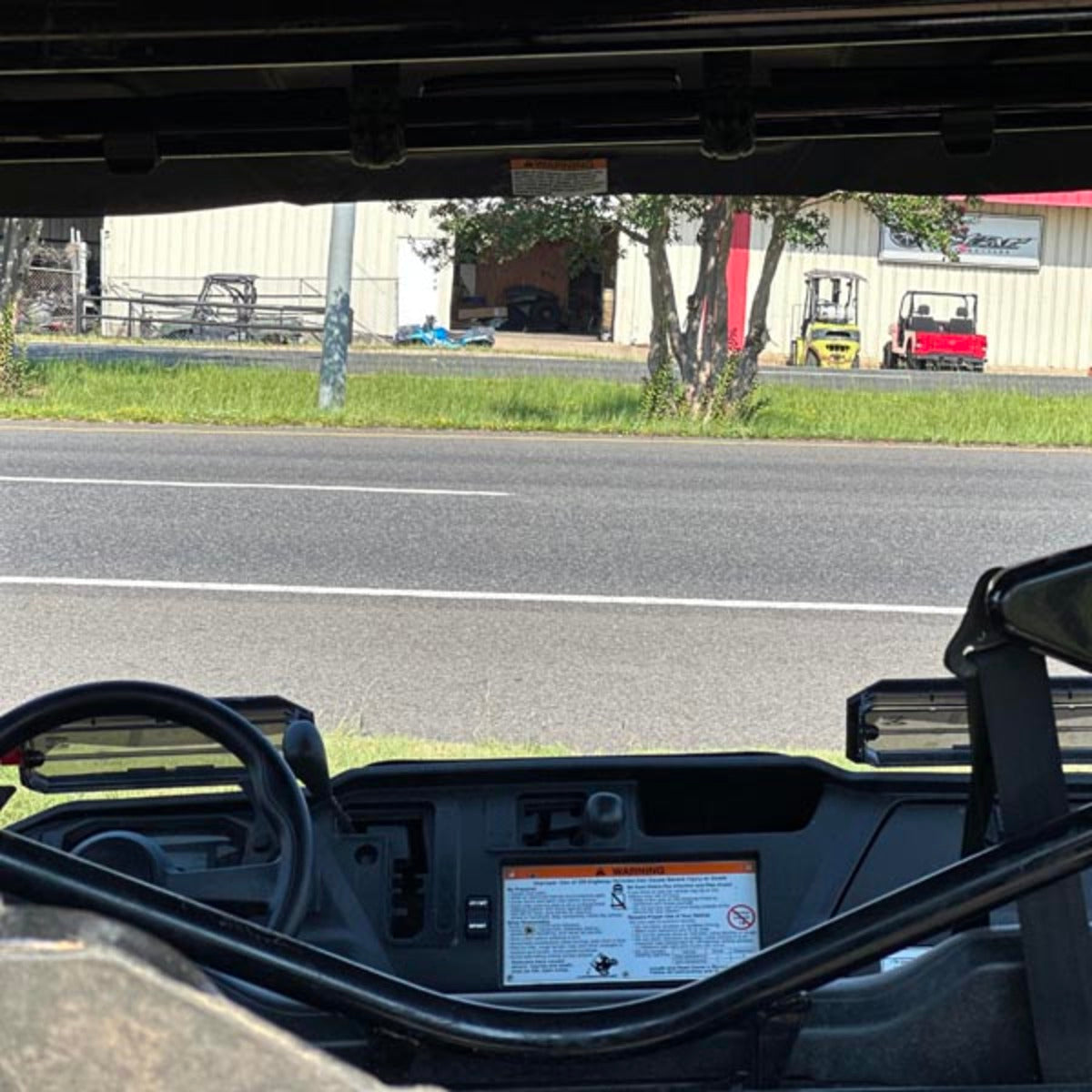 Seizmik Honda Pioneer 1000 Toolless Versa Vent Scratch Resistant Hard Coated Windshield