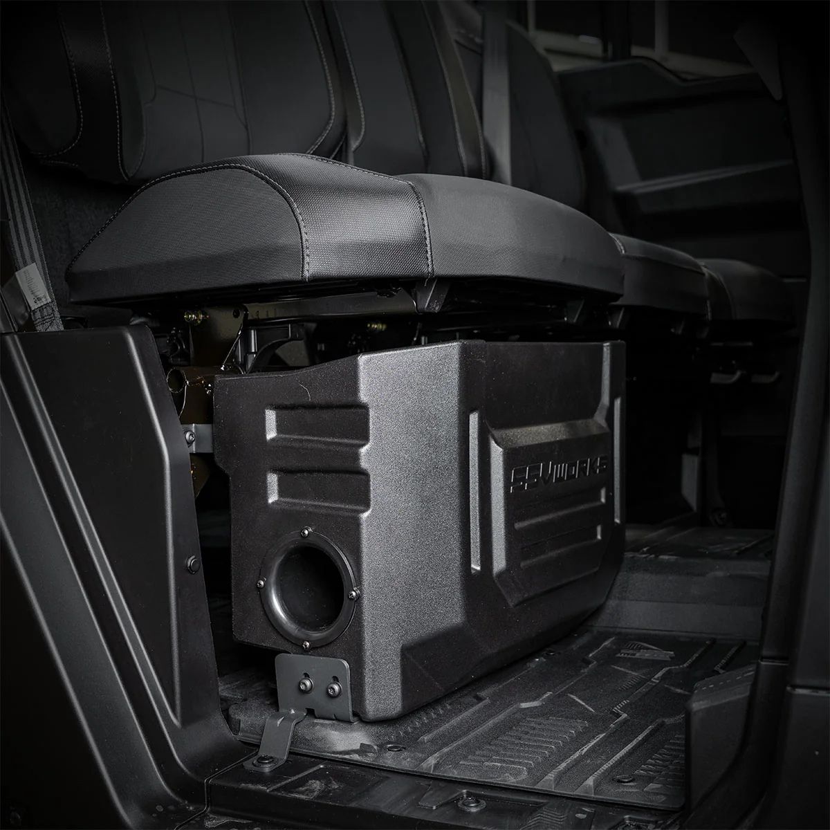 SSV Works Can-Am Defender HD11 10