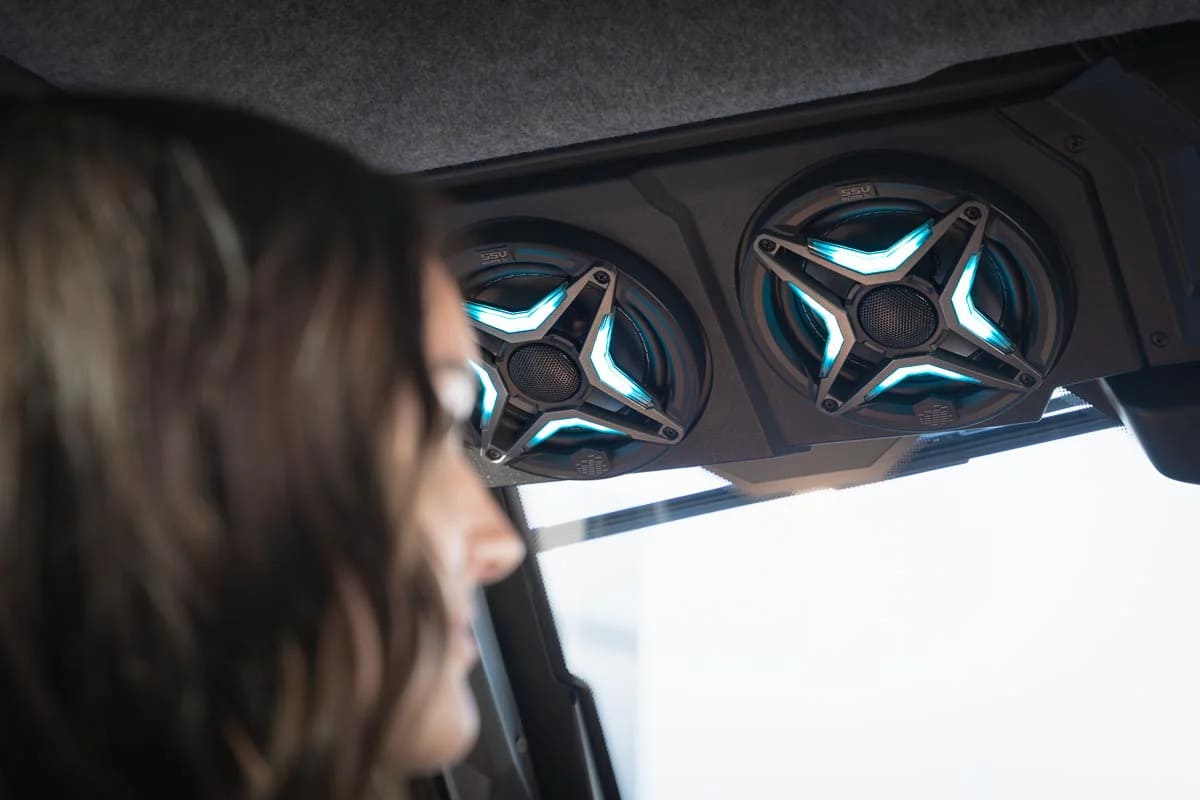 SSV Works '26+ Can-Am Defender HD11 MRB4 4-Phase V-Spec 1.65 KW 5-Speaker Audio Kit