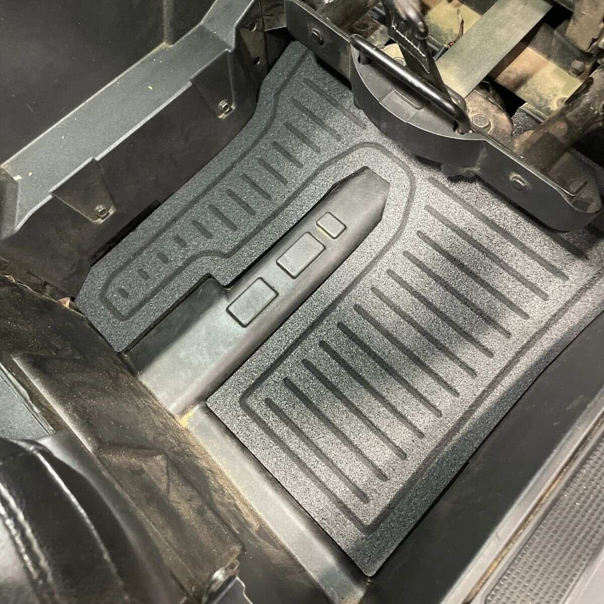 Terick Solutions '22+ Polaris RZR Pro R Rubber Floor Mats