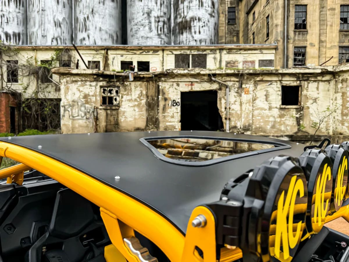 Thumper Fab Can Am Maverick R Roll Cage 2-seat