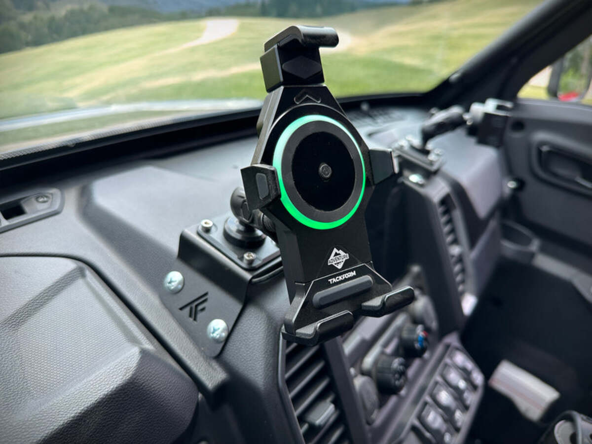 Thumper Fab CF Moto UForce U10 Pro Driver Side Phone Mount