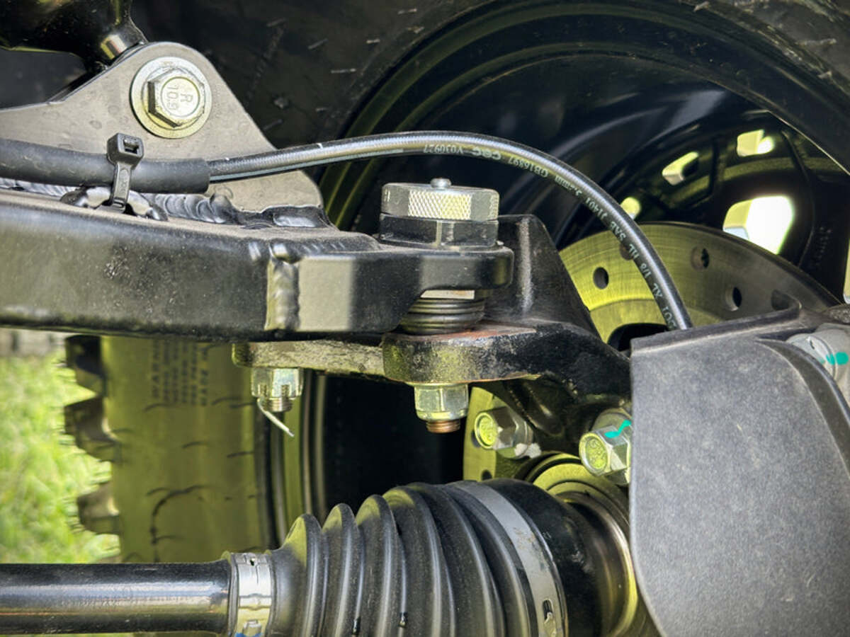 Thumper Fab CF Moto UForce U10 Pro Rear Non-Installed Control Arms