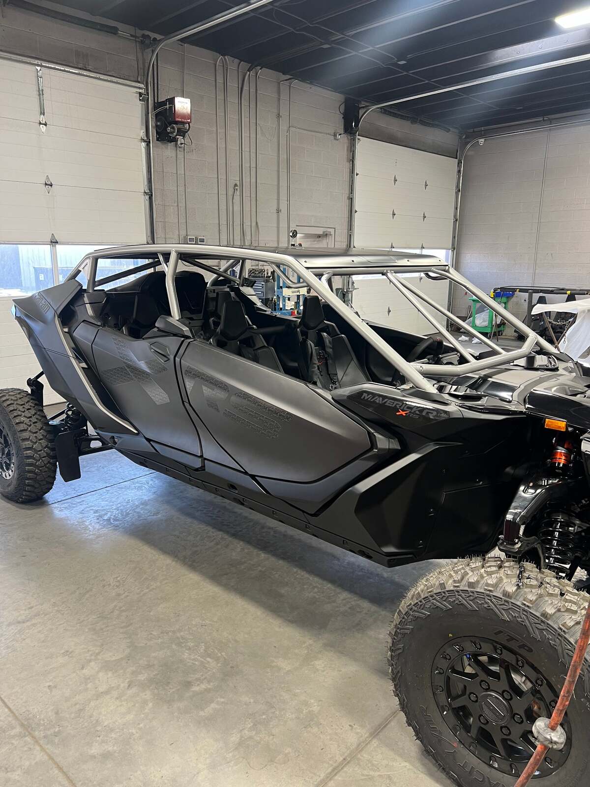 TMW Can-Am Maverick R Max Cage