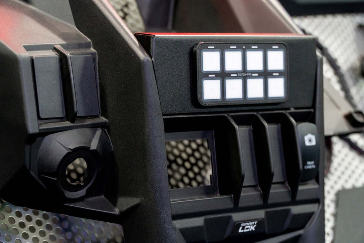 UTV Stereo Can-Am Maverick X3 Switch Pros SP-9100 Upper Mount